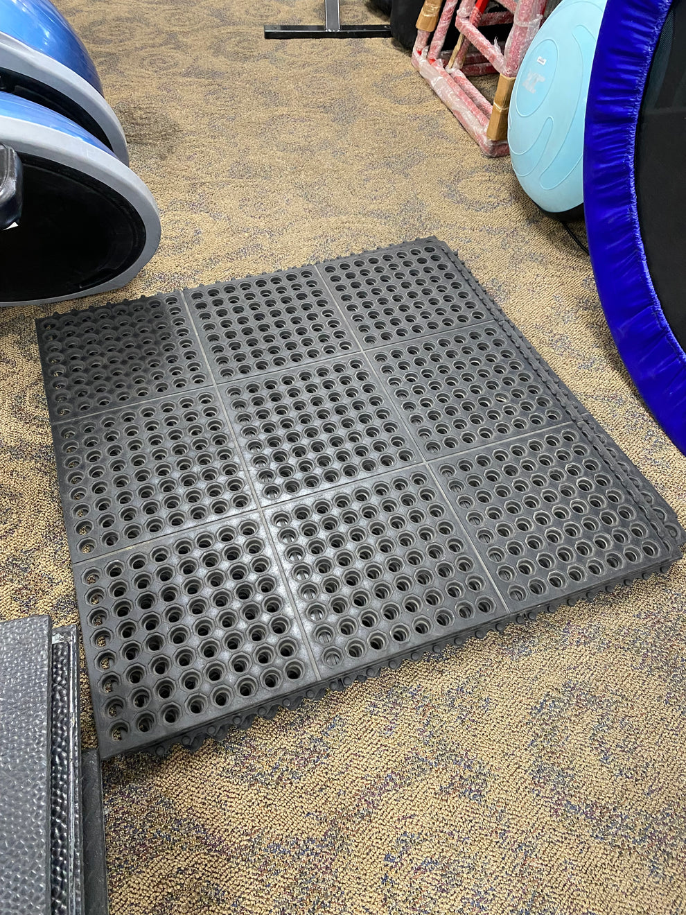 Heavy Duty Rubber Floor Mat (used) – Sports Exchange