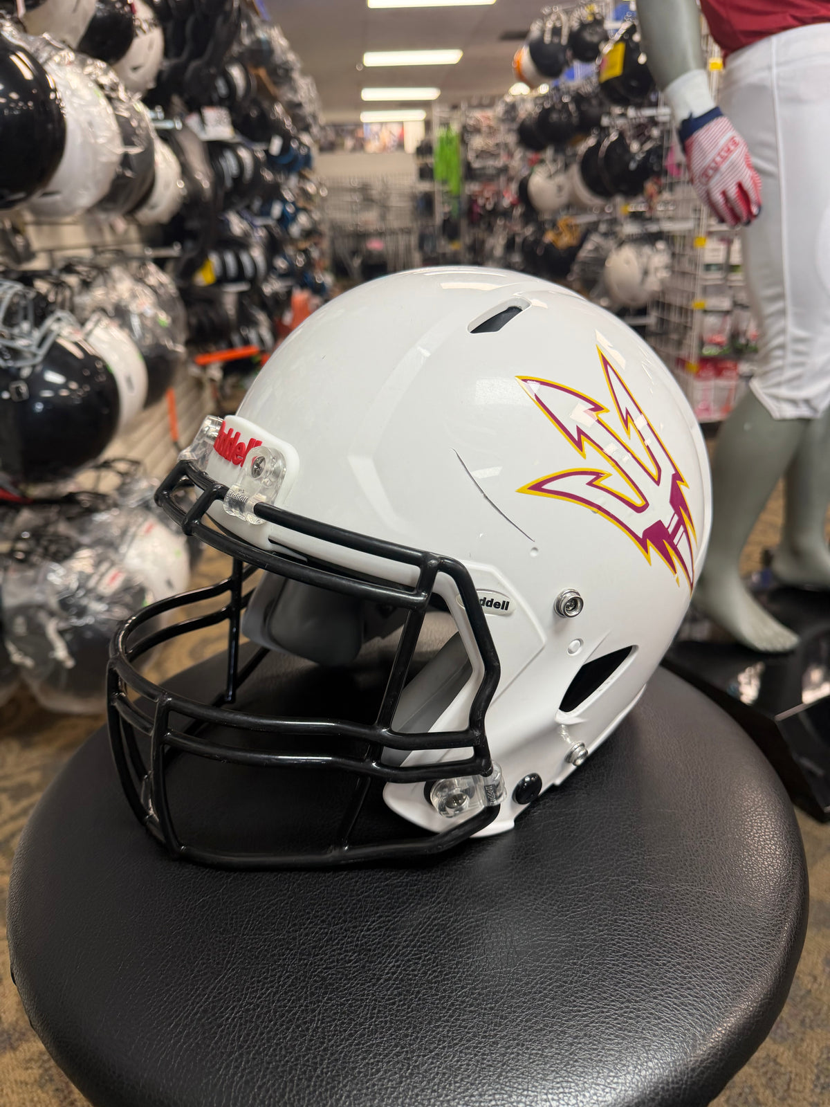 Victor Riddell Youth Football Helmet Size Small / Medium