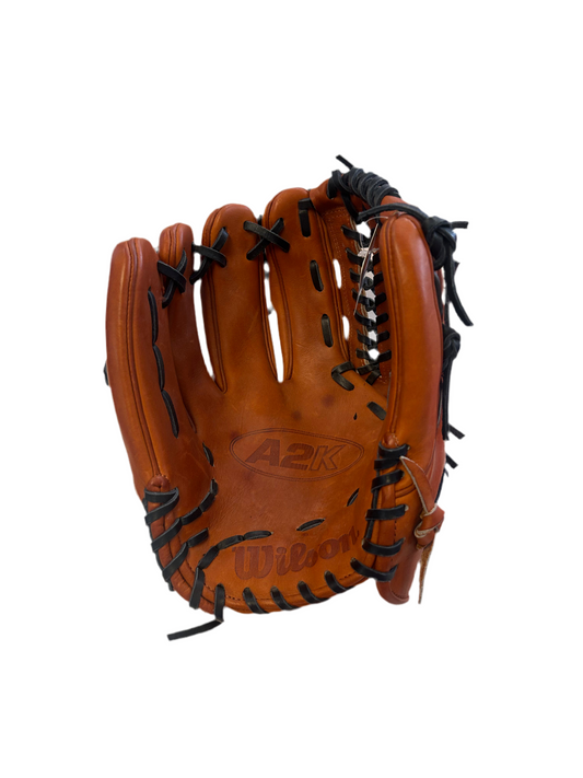 Used Wilson A2000 11.75” - Left Hand Throw