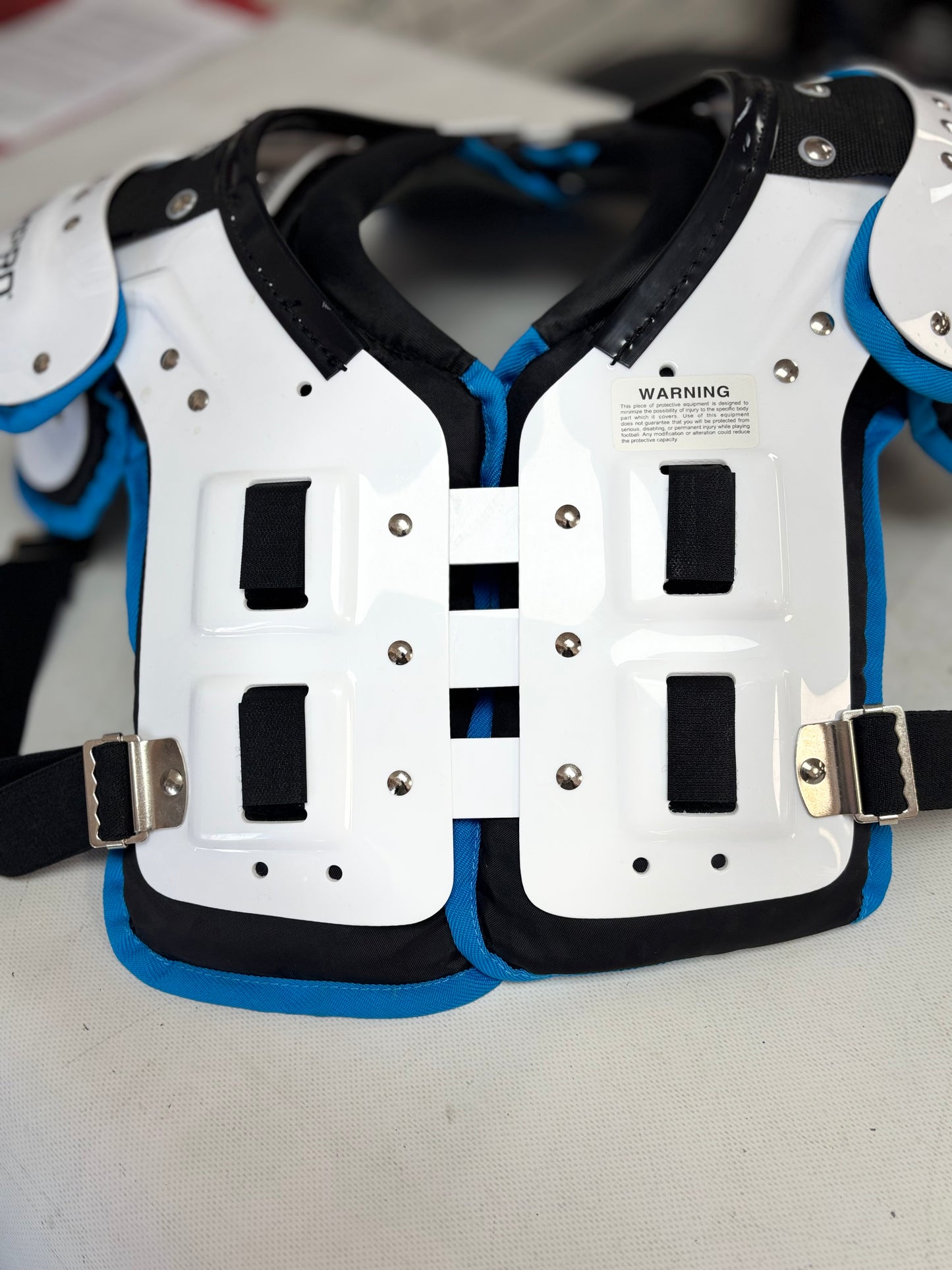 CHAMPRO AMT-1000 Medium Varsity Football Shoulder Pads