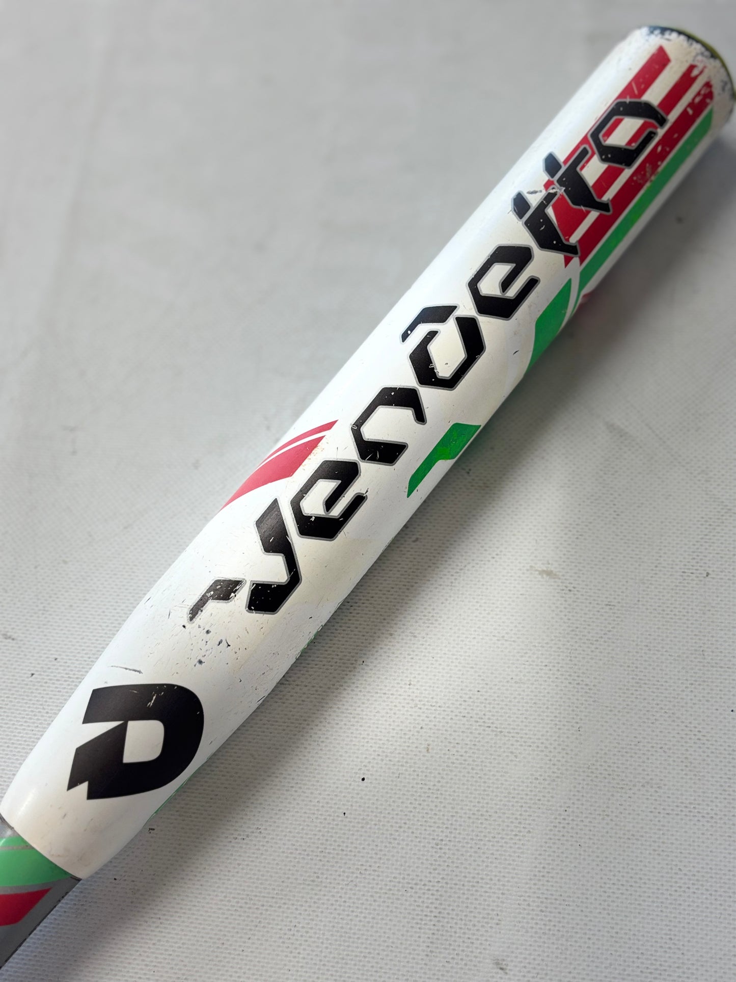 DeMarini Vendetta Fastpitch Softball Bay 32in Drop -10 (Used)