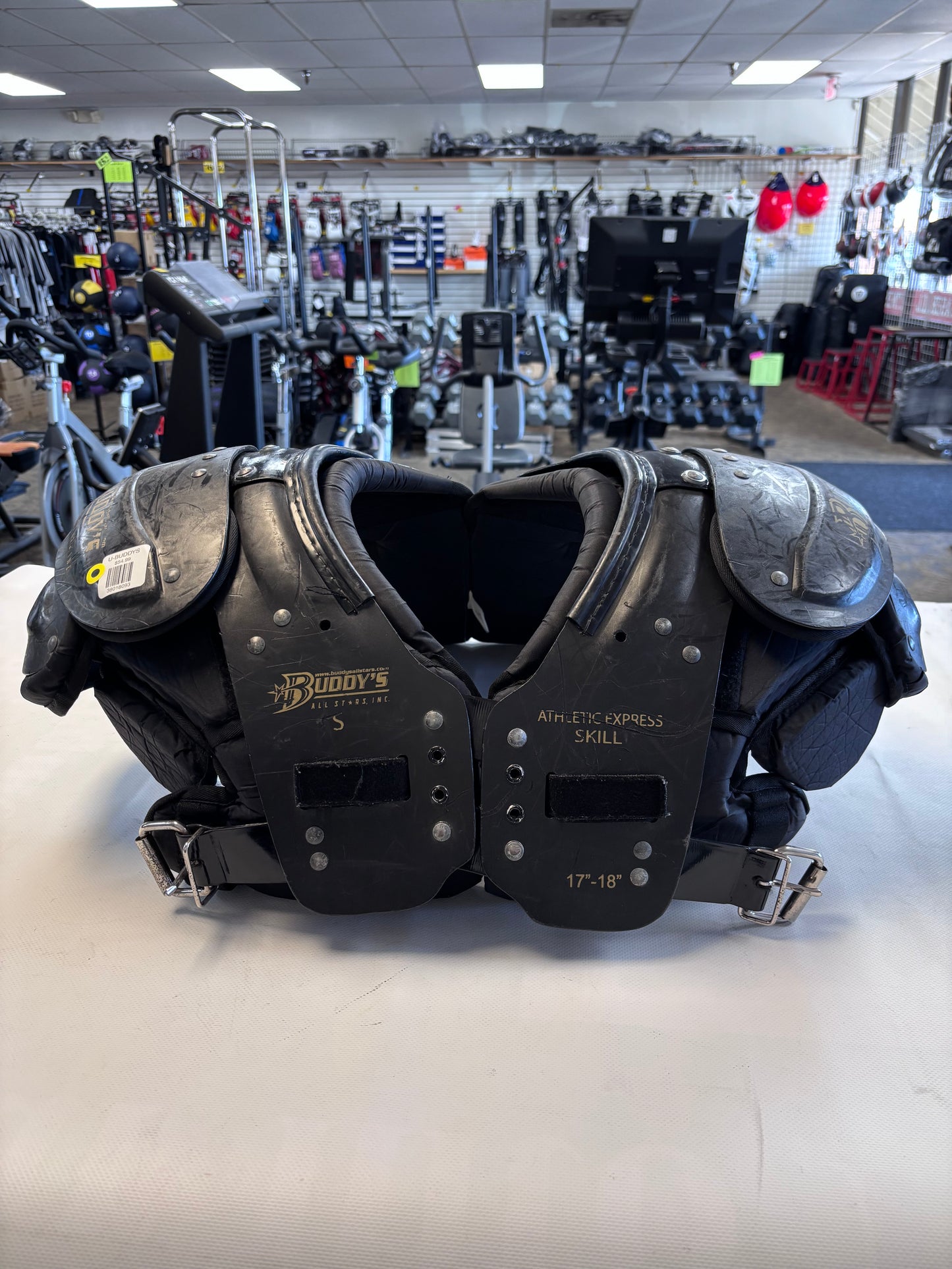 Buddy’s Adult Small Shoulder Pads (used)