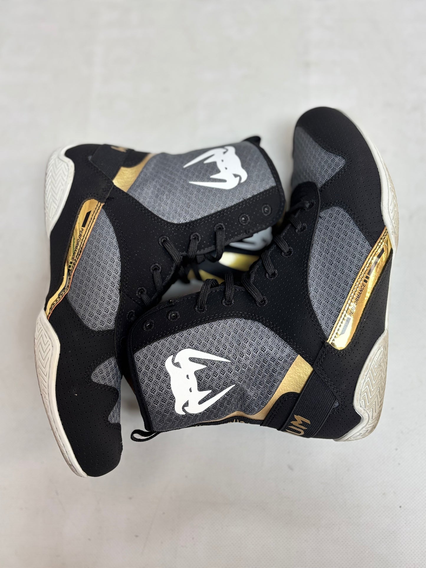 Venum Elite Boxing Shoes Discounted (used)