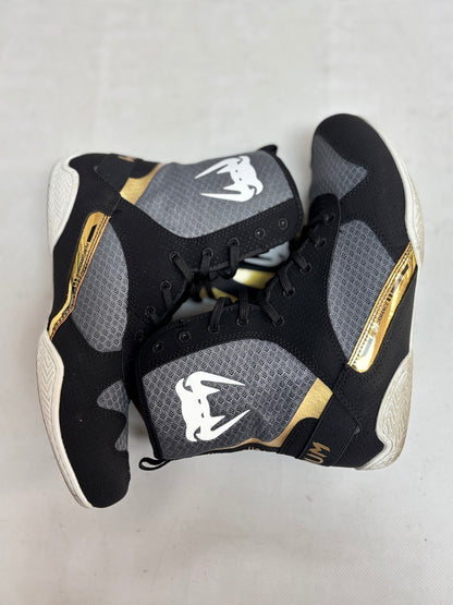 Venum Elite Boxing Shoes Discounted (used)