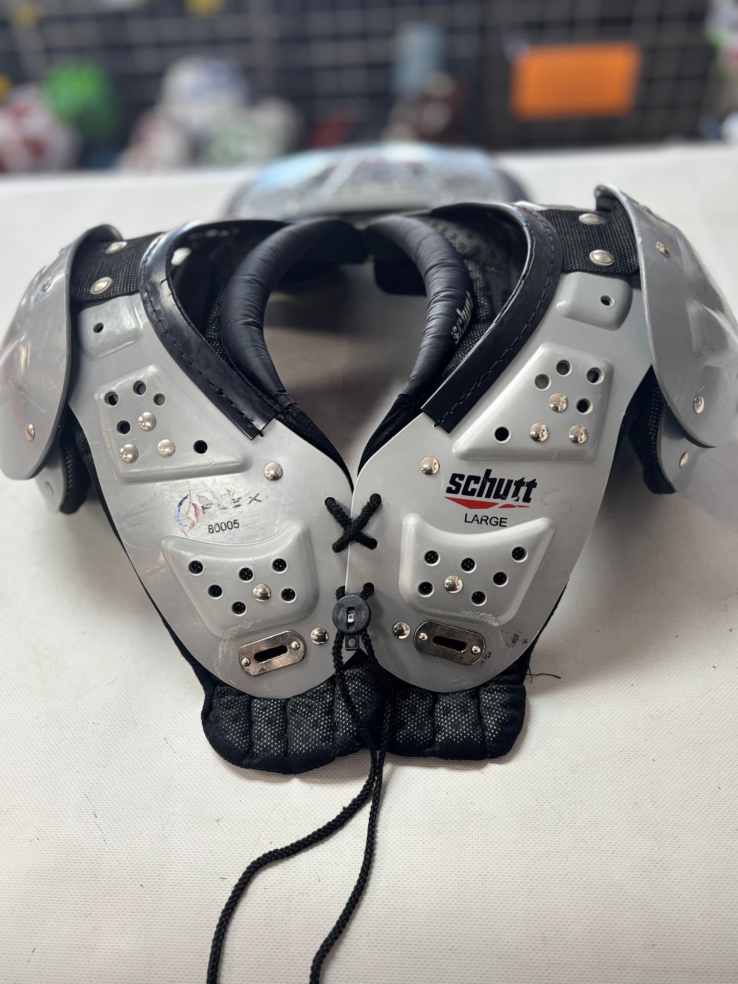 Schutt Y-Flex All Purpose Youth Large Football Shoulder Pad
