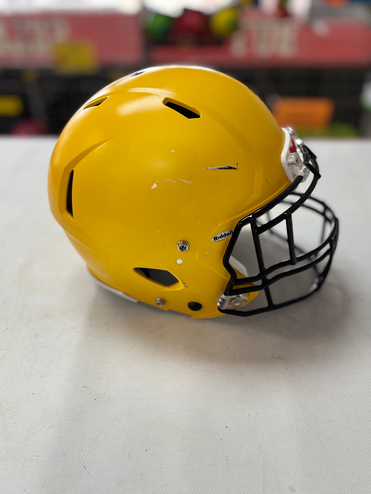 2022 Riddell Speed Icon - Large (used)