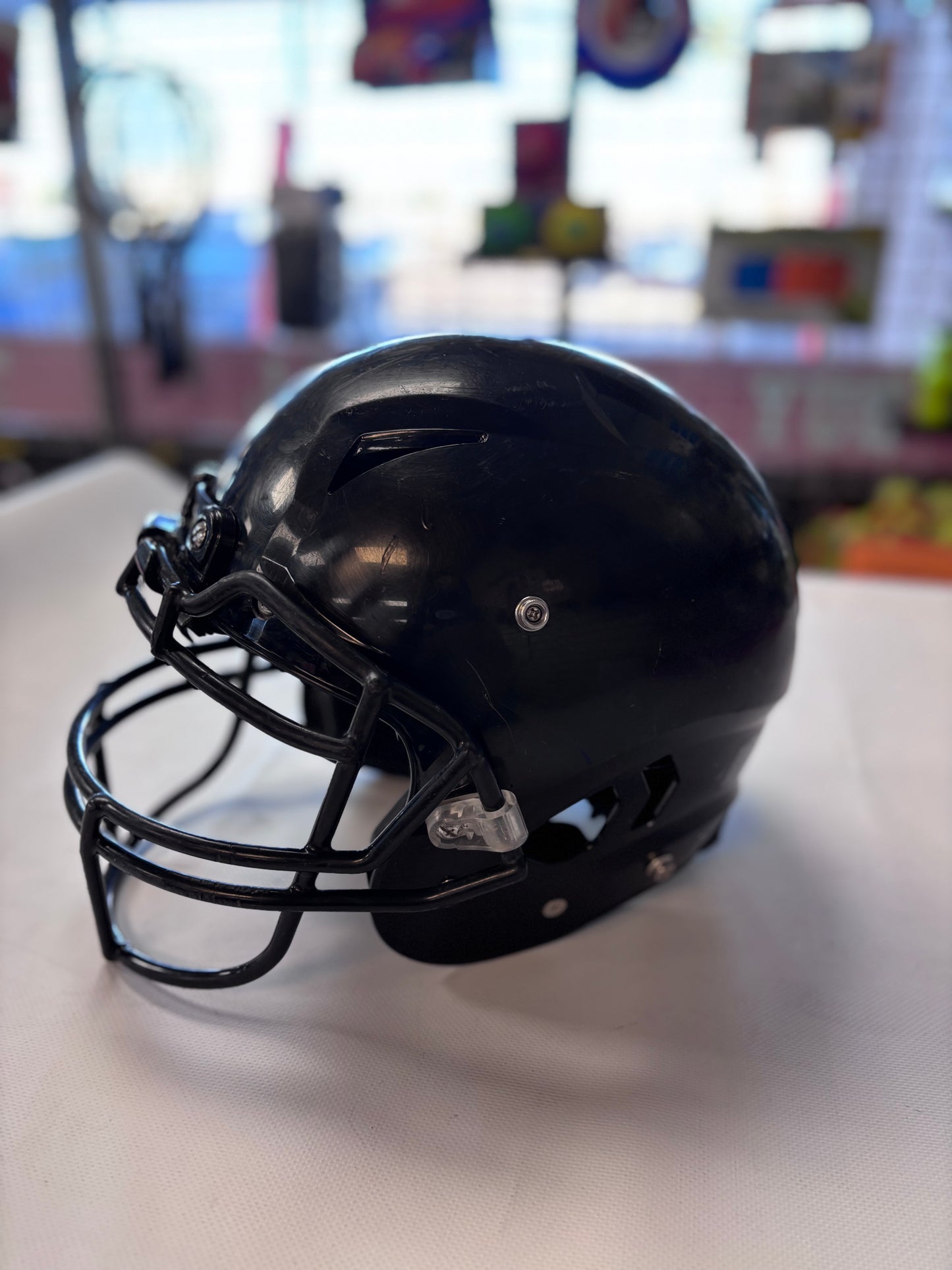 Schutt A11 2023 Youth Small -Black (used)