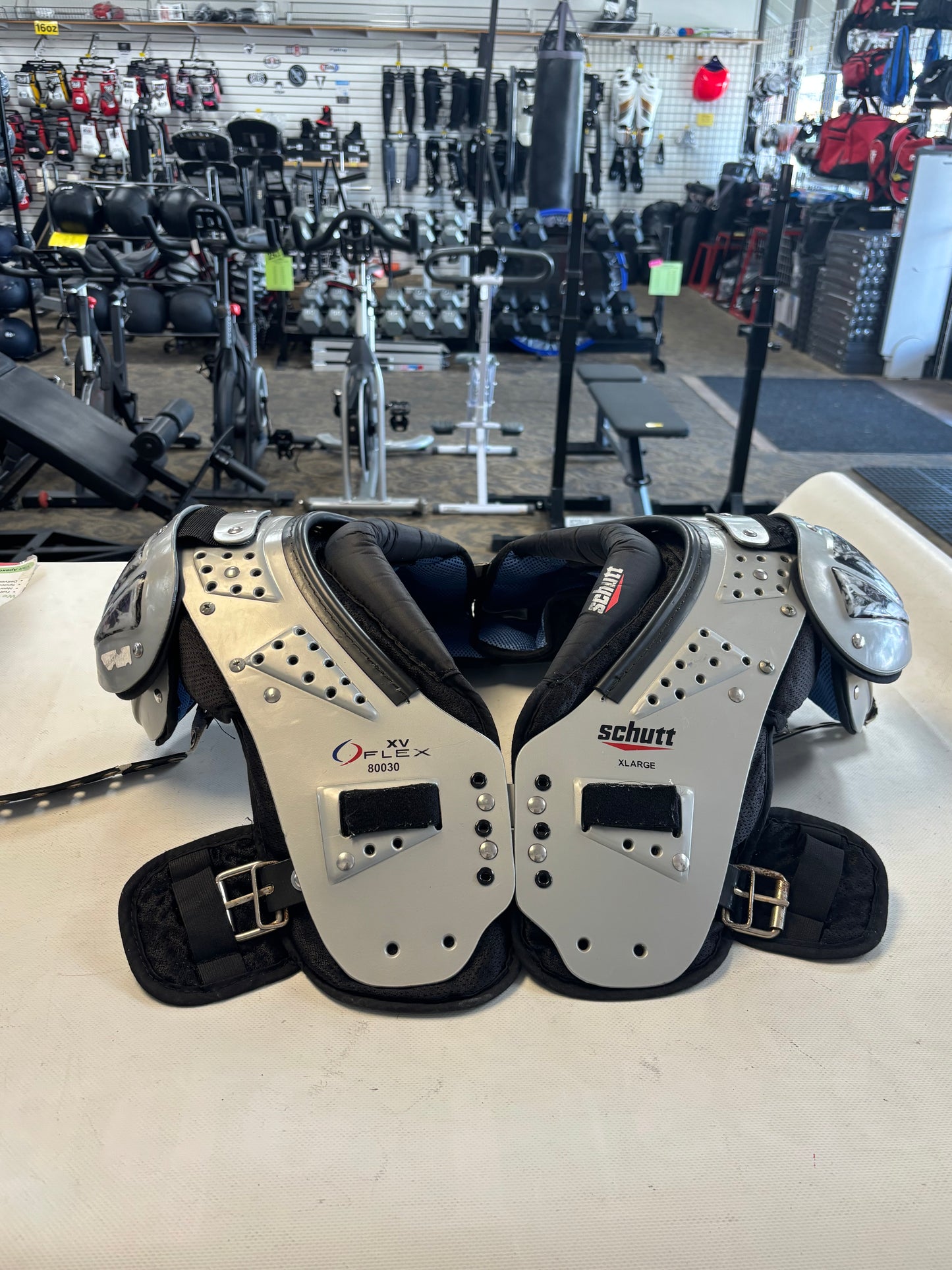 Schutt Flex Adult XLarge Shoulder Pads (used)