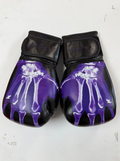 True Kombat 16oz Gloves