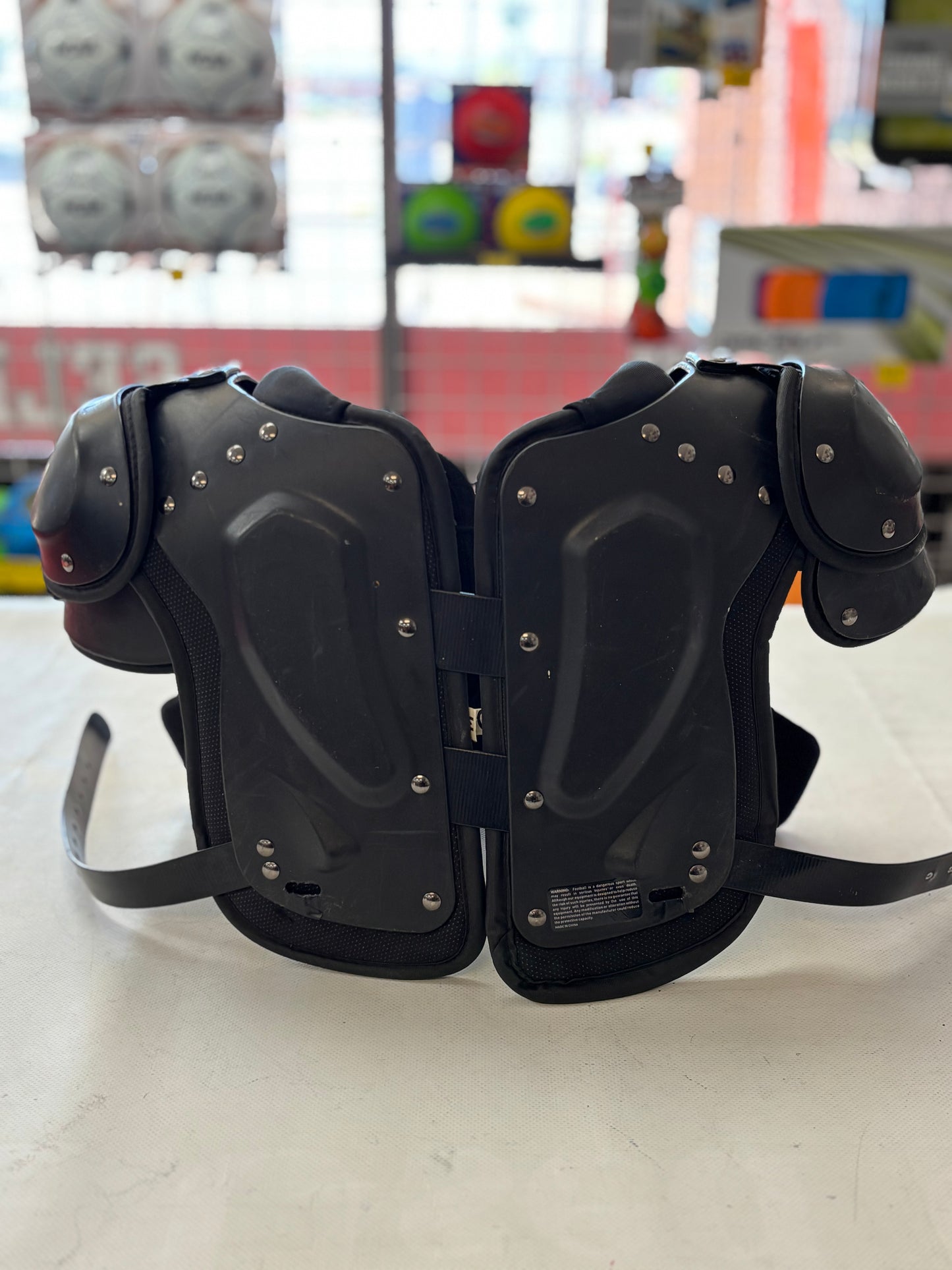 Xenith Flyte 2 Shoulder Pads - Youth Medium (used)