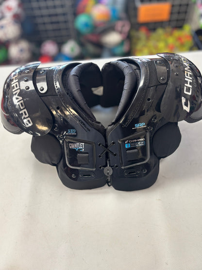 Champro Gauntlet Shoulder Pads Youth Medium (used)