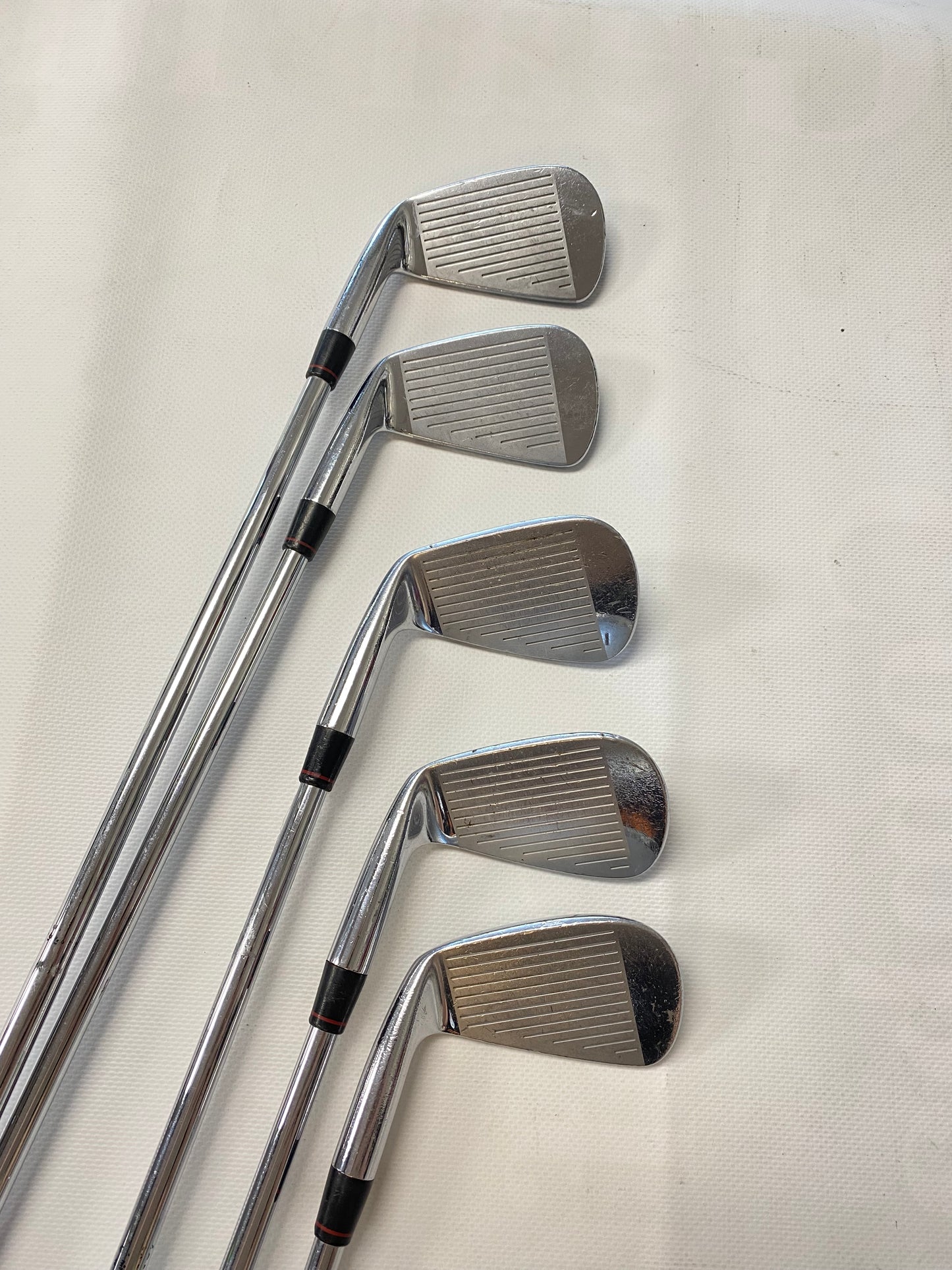 Nike Victory Red Forged Cavity Right Hand Irons Set (4,5,6,9,PW) (used)