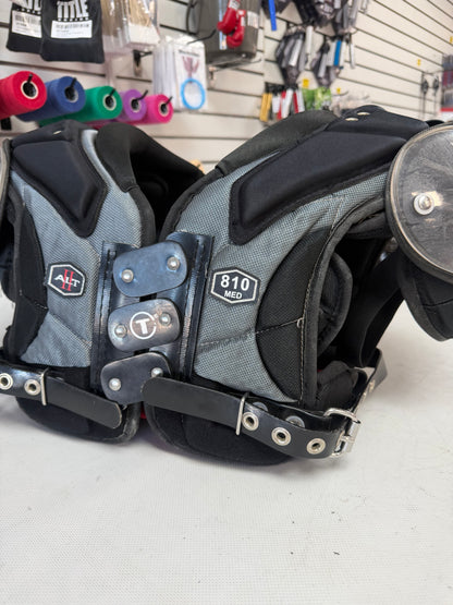 TAG Alt Shoulder Pads Adult Medium