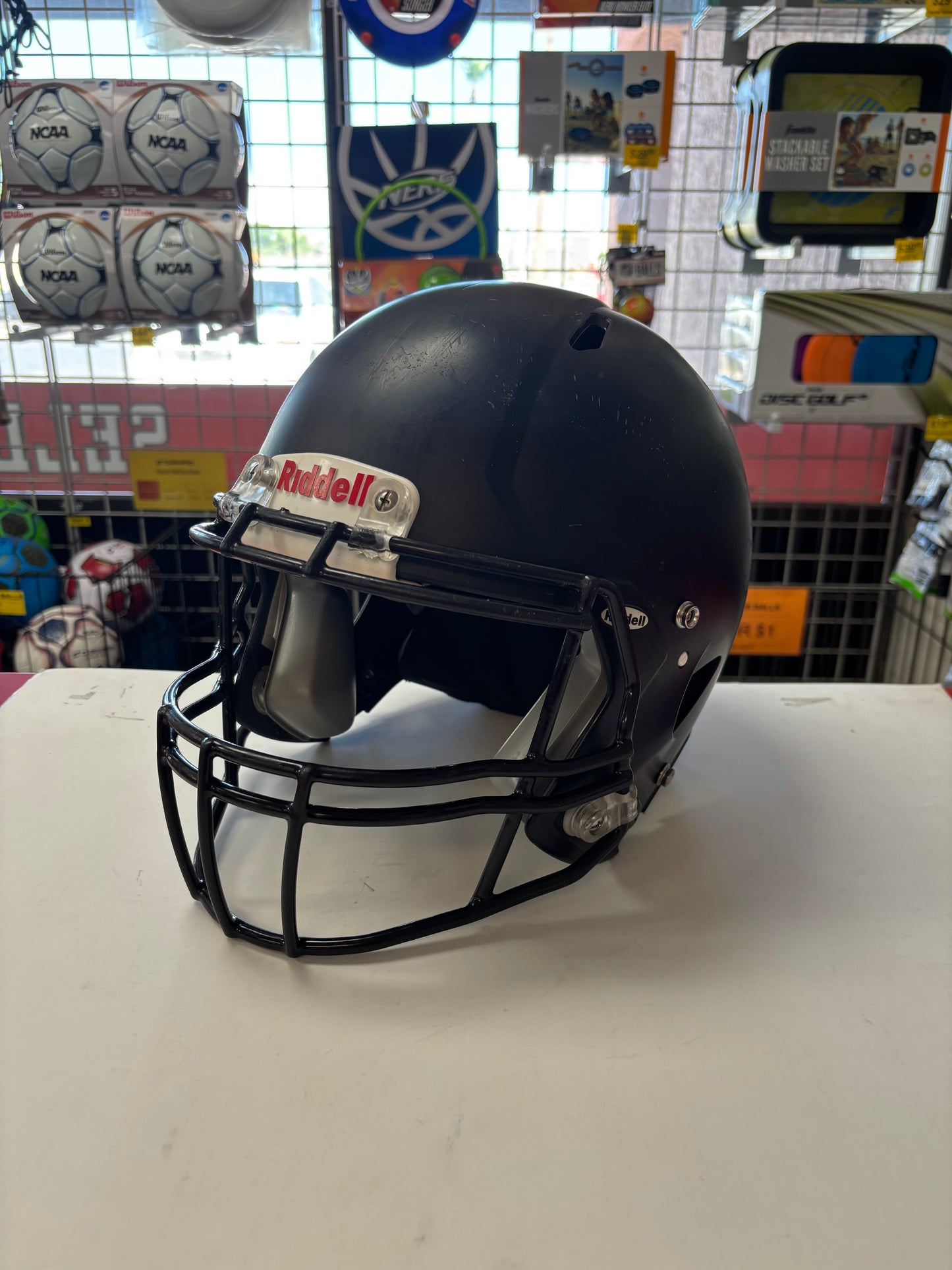 Riddell Victor-I 2025 Youth L/XL Football Helmet - Matte Black (used)