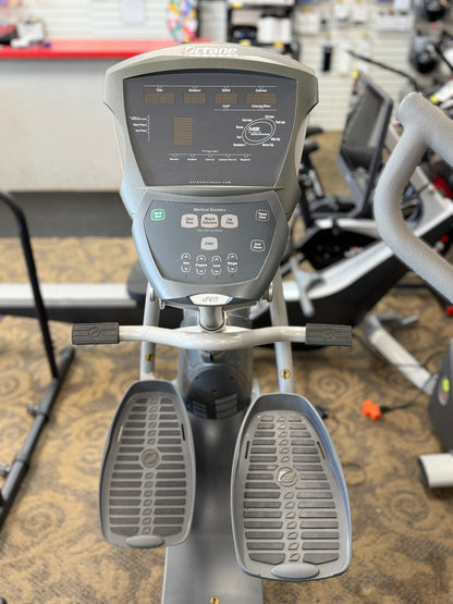 Octane Fitness XR6 Recumbent Elliptical (used/like new)