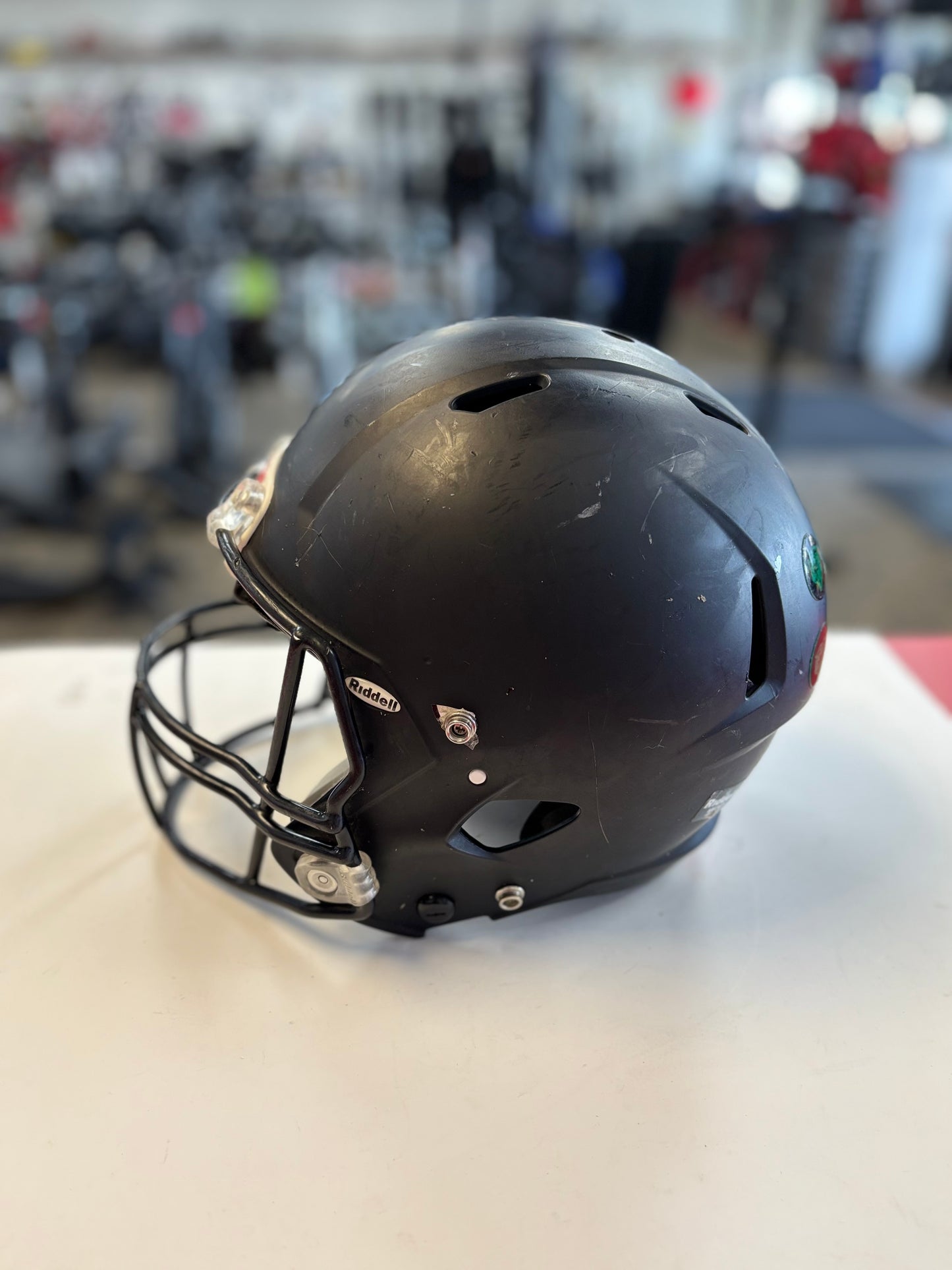 Riddell Victor Youth Medium 2021 (used)