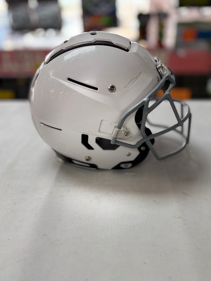 2023 White Schutt F7 LX1 Youth Medium Football Helmet (used)