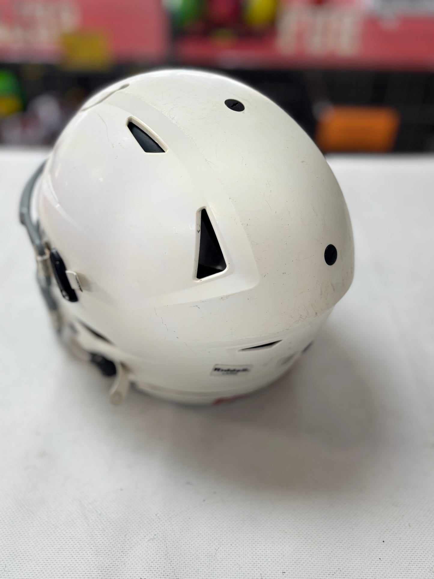2023 White Riddell SpeedFlex Football Helmet Youth Large (used)
