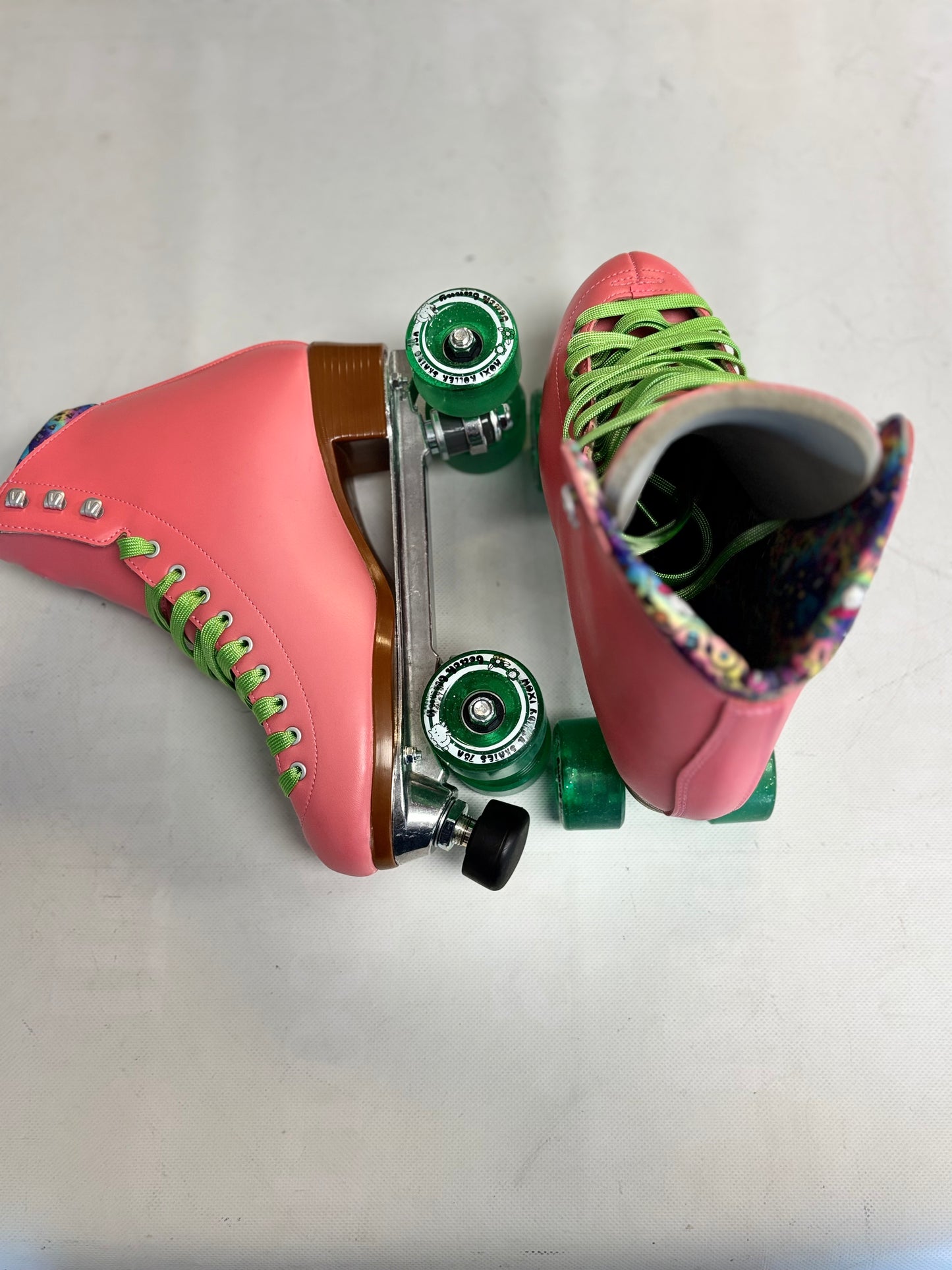 Moxi Beach Bunny Watermelon Colorway size 10