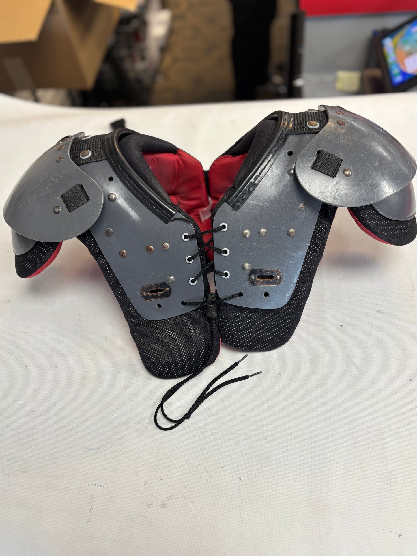 Adams Youth Small Shoulder Pads (used)