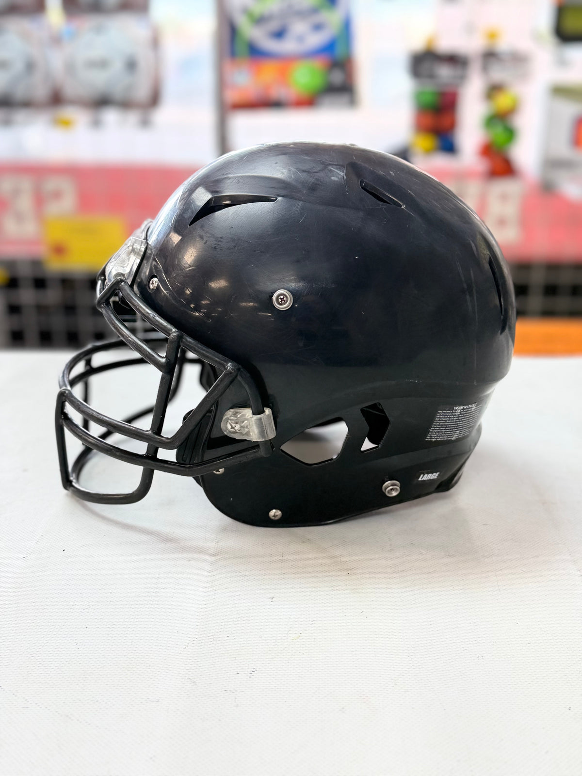 Schutt Vengeance A11 2024 Youth Large (used)