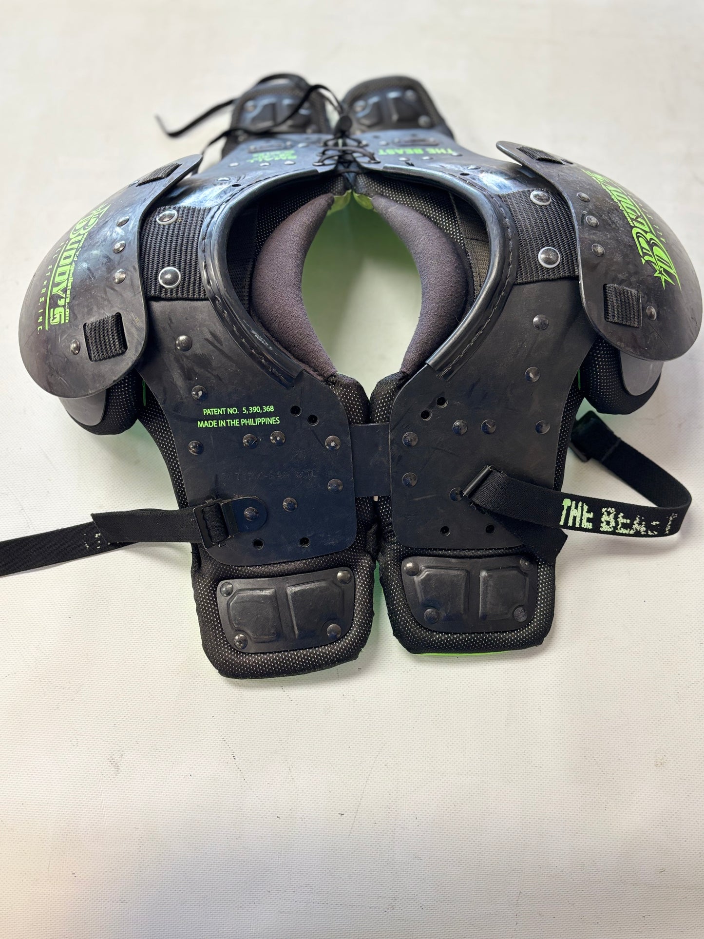 Buddy's All Stars The Beast Shoulder Pads Size Youth Small