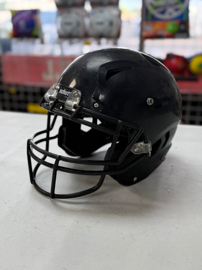 Schutt Vengeance A11 2024 Youth Large (used)