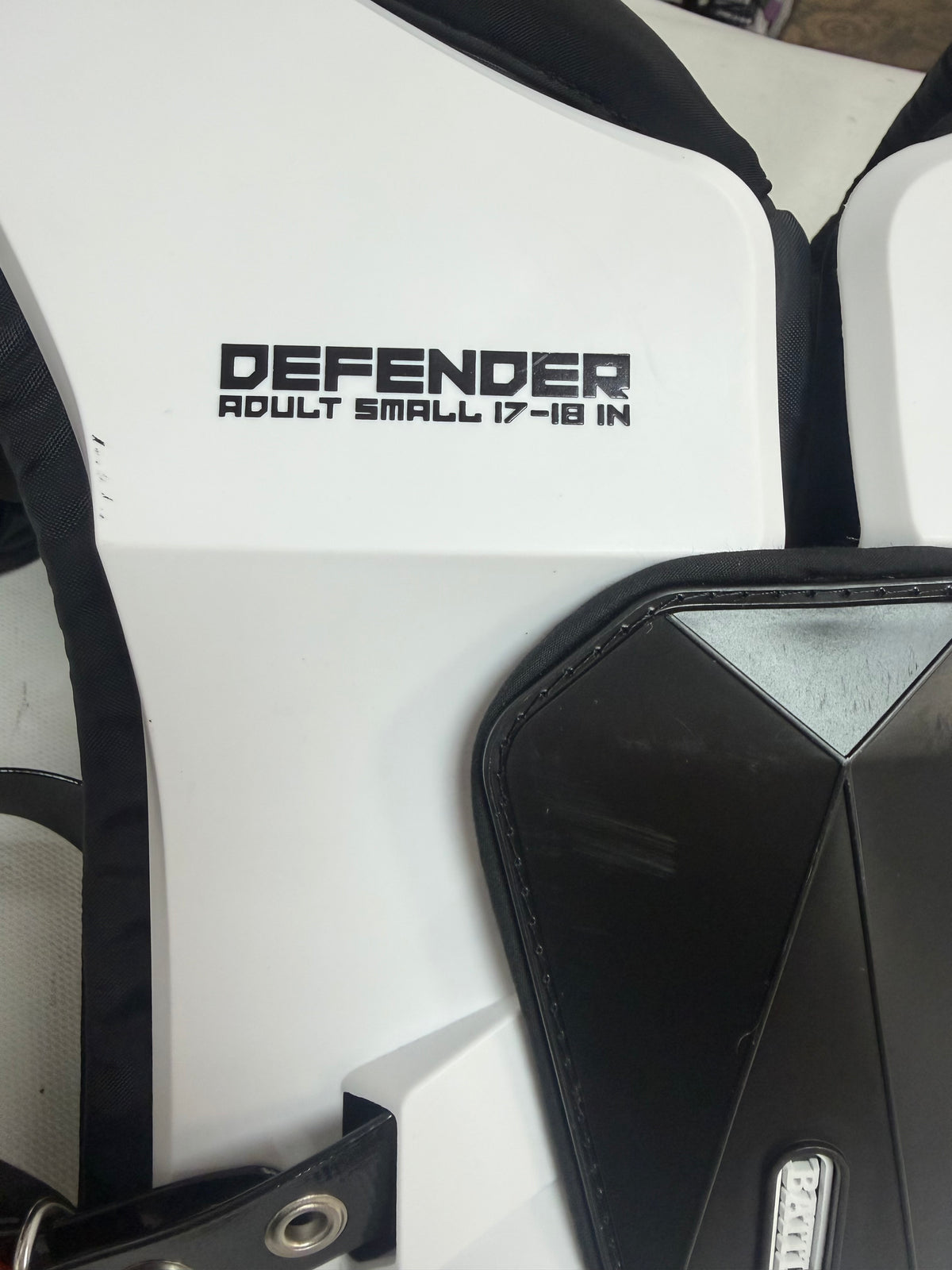 Battle Defender Adult Small Shoulderpads (used)
