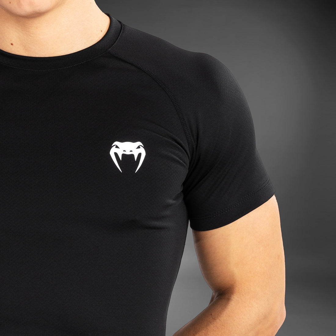 Venum Contender Men’s Short Sleeve Rashguard - Black
