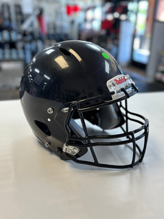 Riddell Victor-I 2025 Football Helmet - Youth Large (Used)