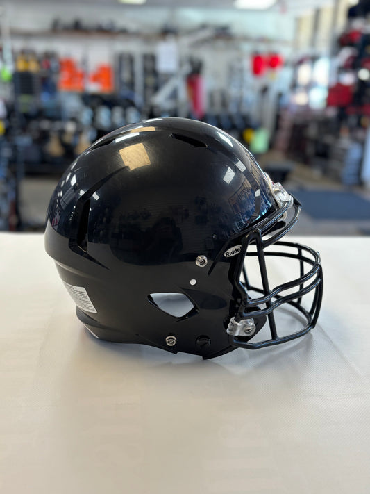 Riddell Victor-I 2025 Football Helmet - Youth Large (Used)