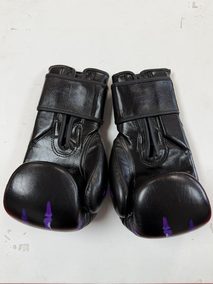True Kombat 16oz Gloves