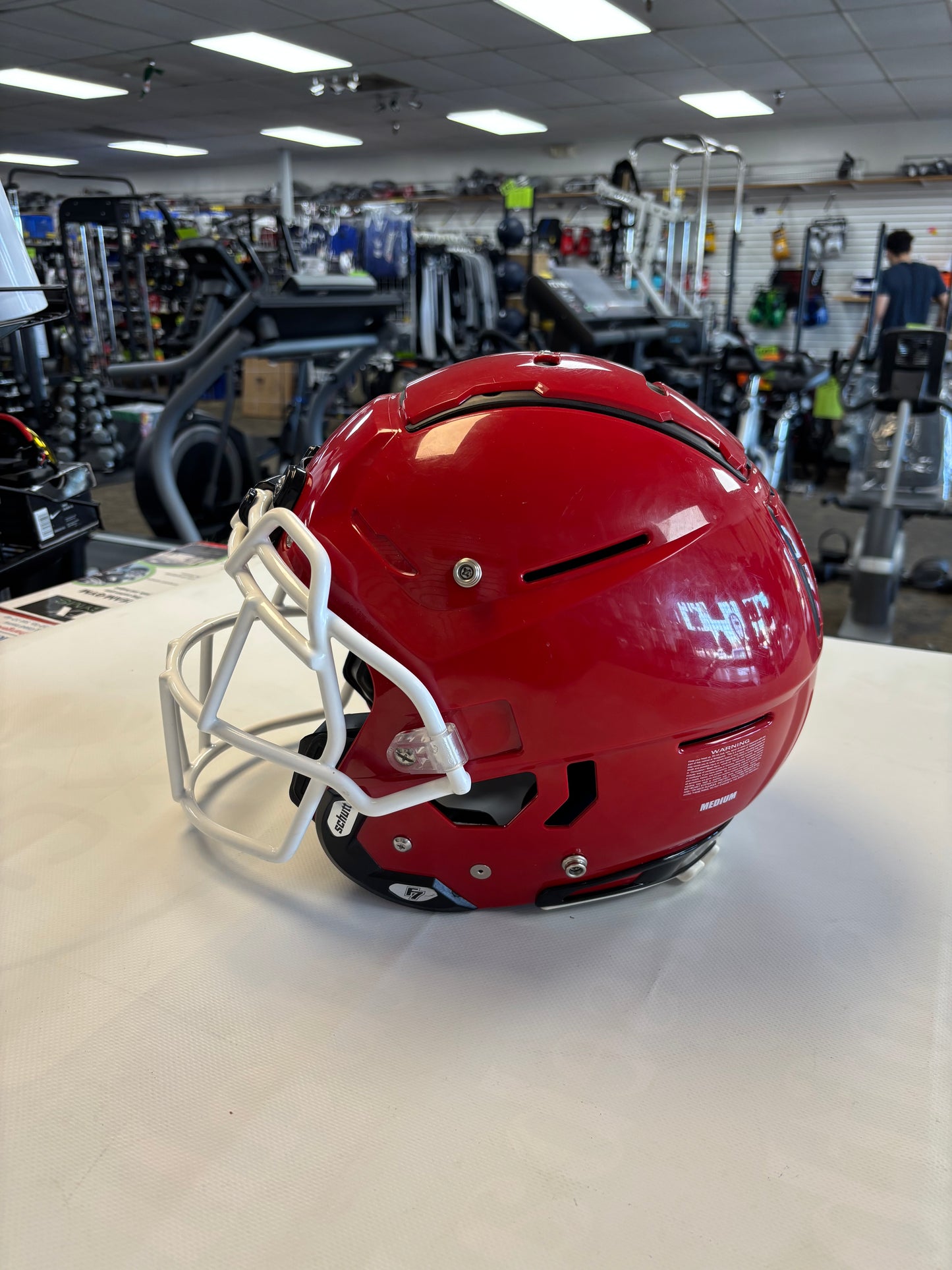 Schutt F7 Red Youth Medium 2023 (used)
