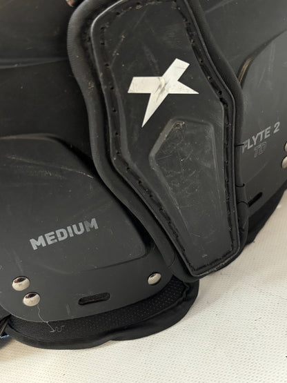 Xenith Flyte 2 Shoulder Pads - Youth Medium (used)
