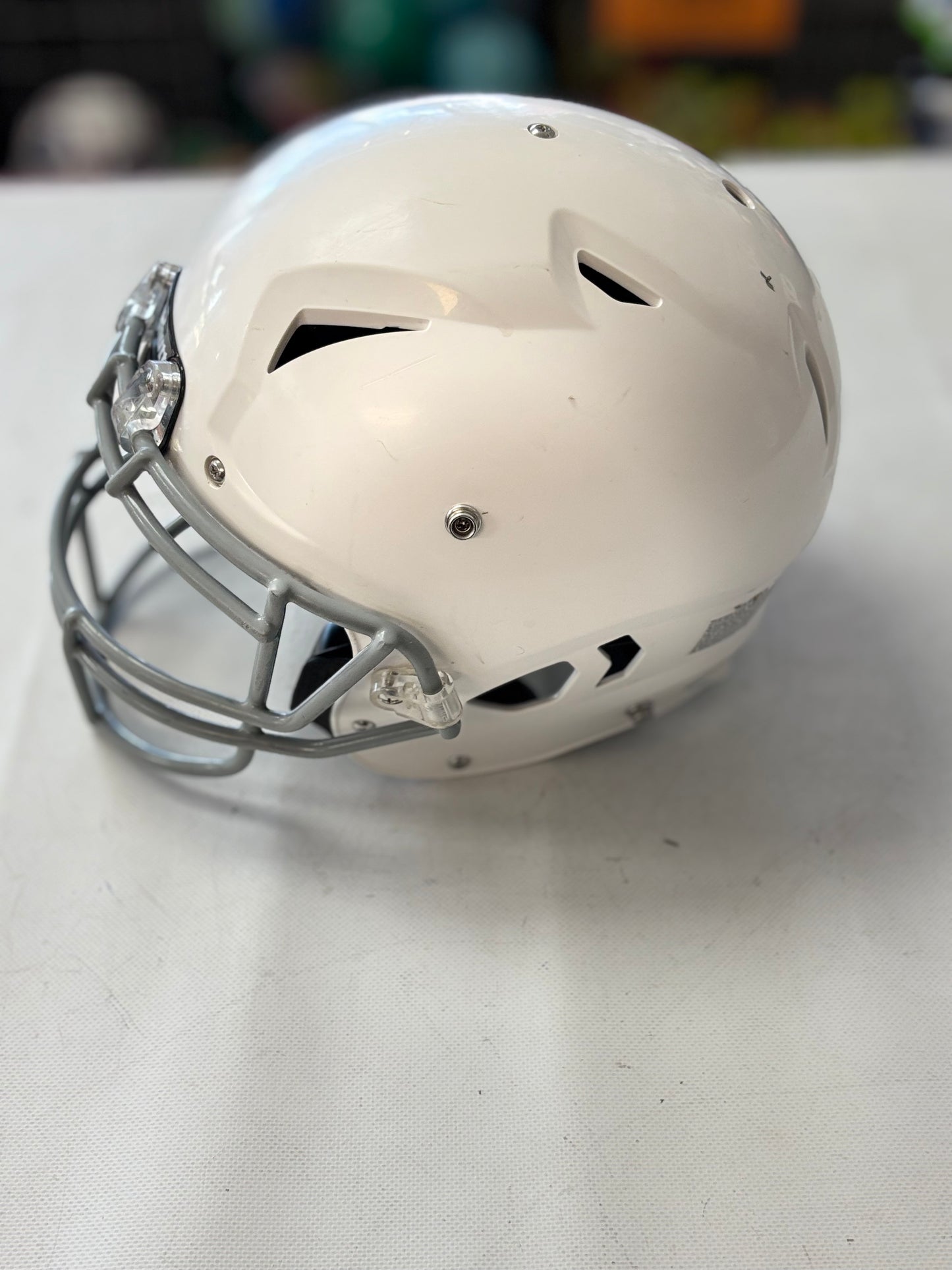 Schutt Vengeance A11 Youth Small 2024 (used)