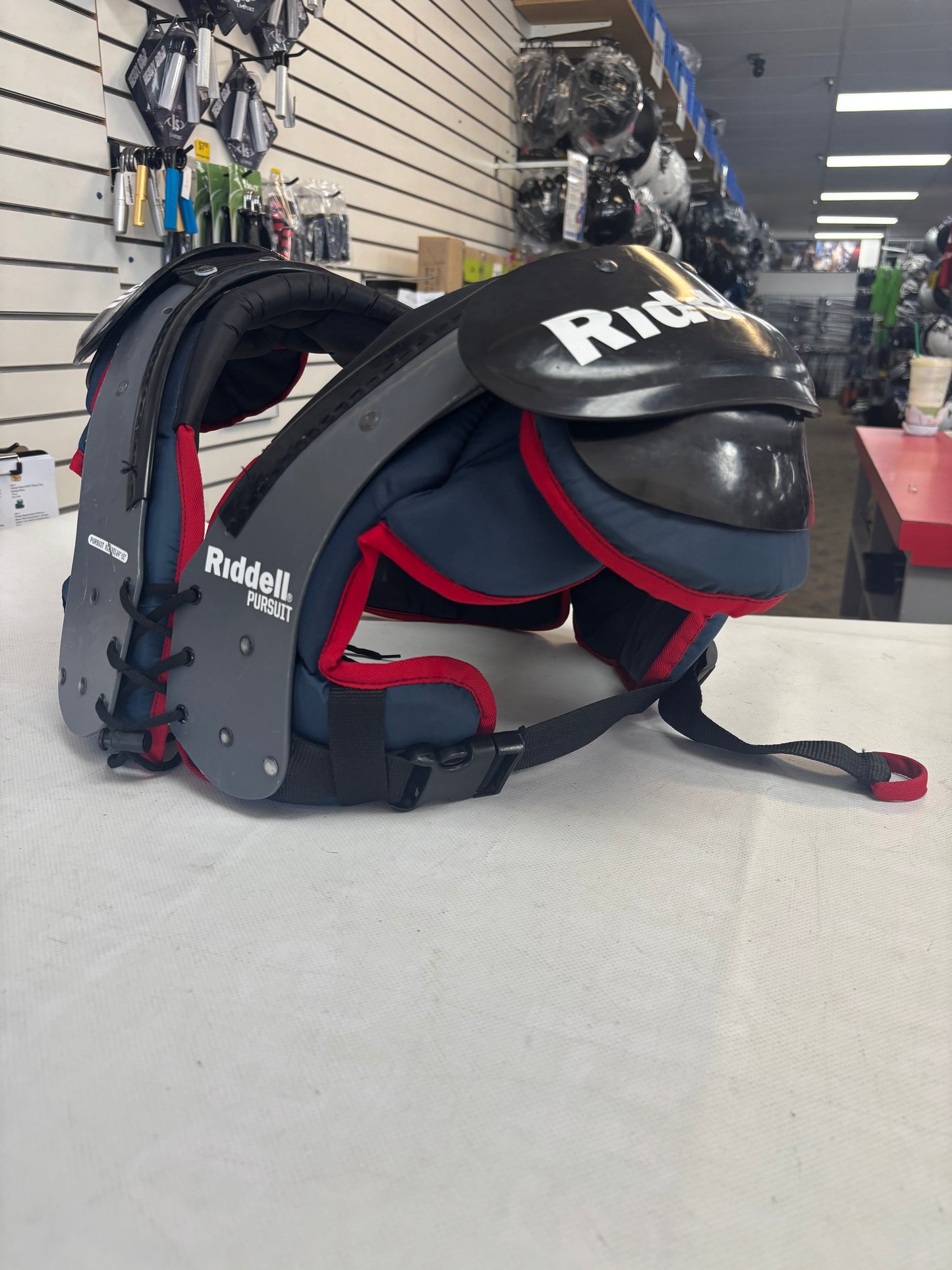 Riddell Pursuit Youth XL Shoulder Pads (used)