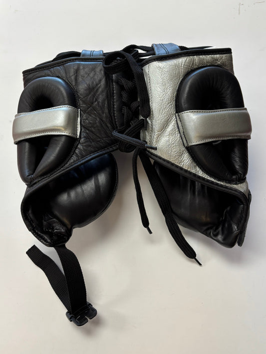 Adam’s Lightning Cheek Shadow Leather Boxing Headgear (used)