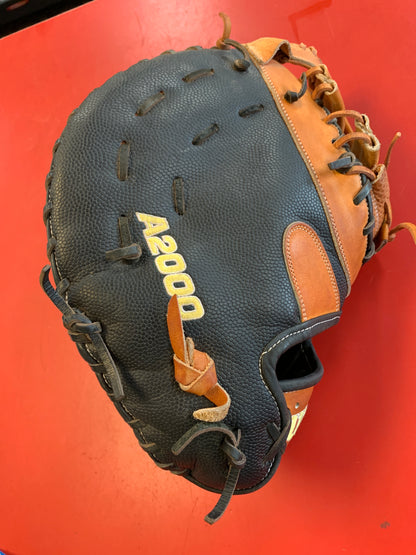 Wilson A2000 First Base Glove