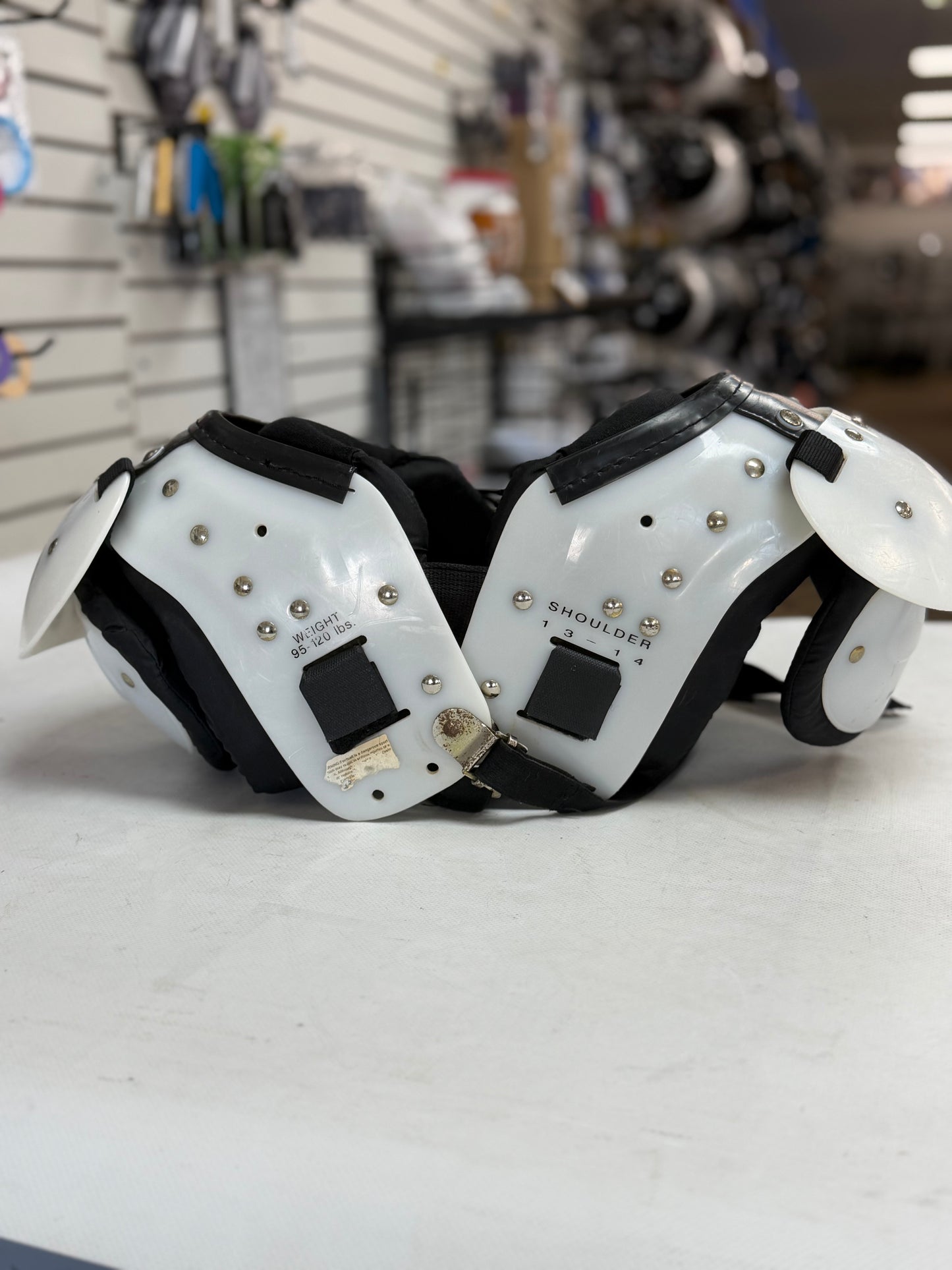 Pro Team Youth Small Shoulder-pads (used)