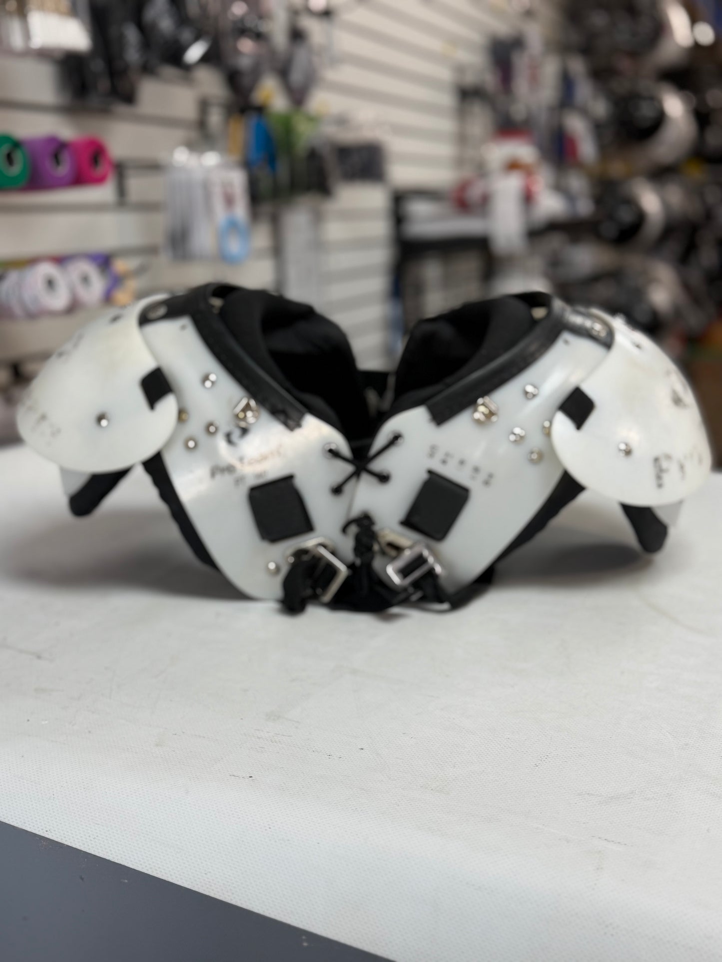 Pro Team Youth Large Shoulder Pads (used)