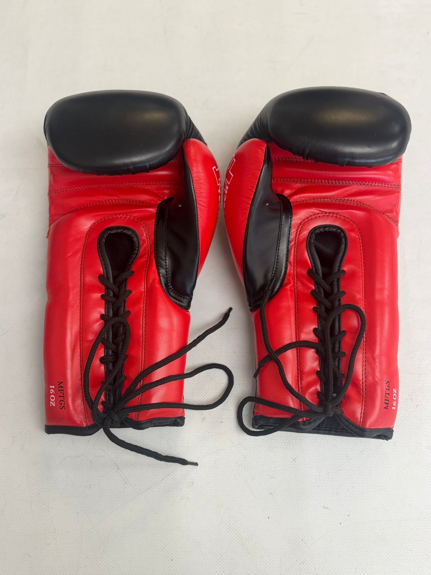 Ringside IMF Tech Super 16 oz (used)