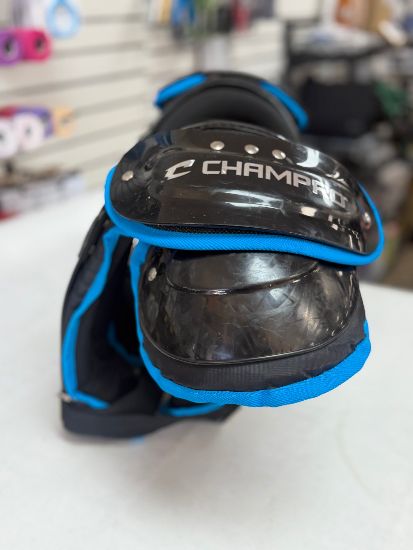 Champro Gauntlet Shoulder Pads Adult 2XL (used)