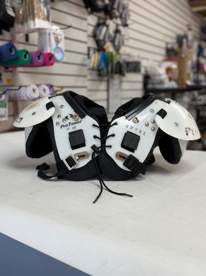 Pro Team Youth Small Shoulder-pads (used)