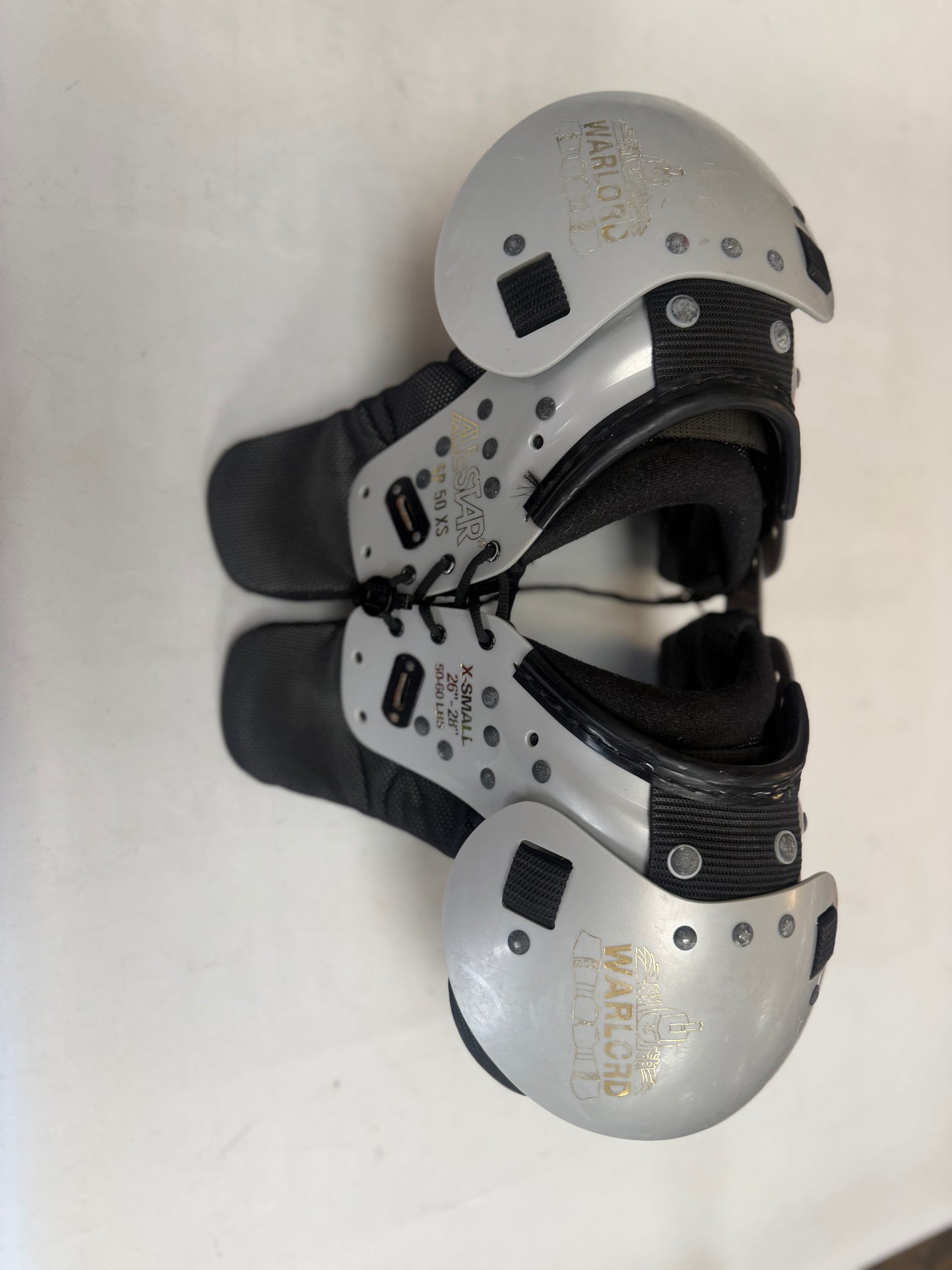 Warlord Shoulder pads Size x-small (used)