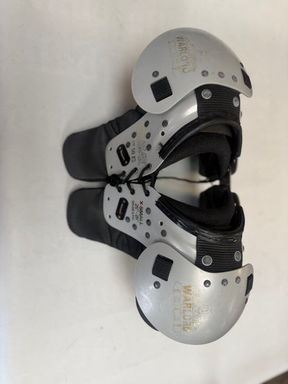 Warlord Shoulder pads Size x-small (used)