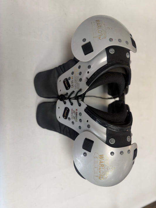 Warlord Shoulder pads Size x-small (used)