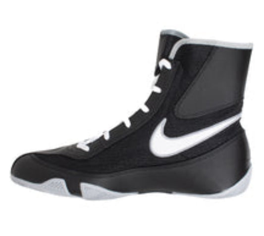 Nike Machomai size 6.5