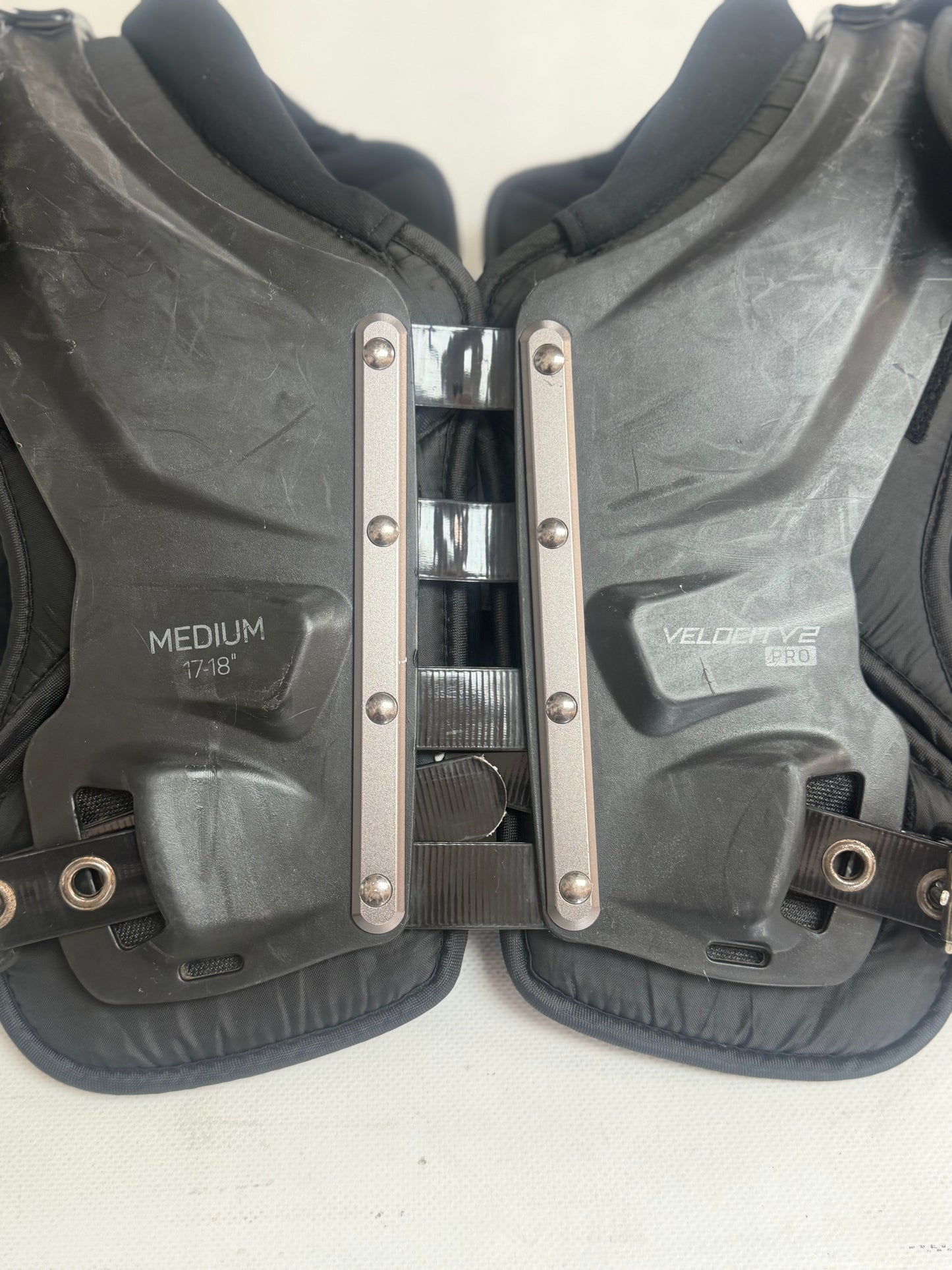 Zenith Velocity Pro Adult Medium Shoulder Pads (used)