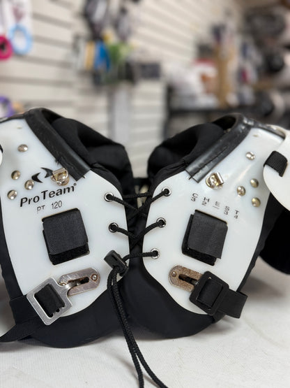 Pro Team Youth Small Shoulder-pads (used)