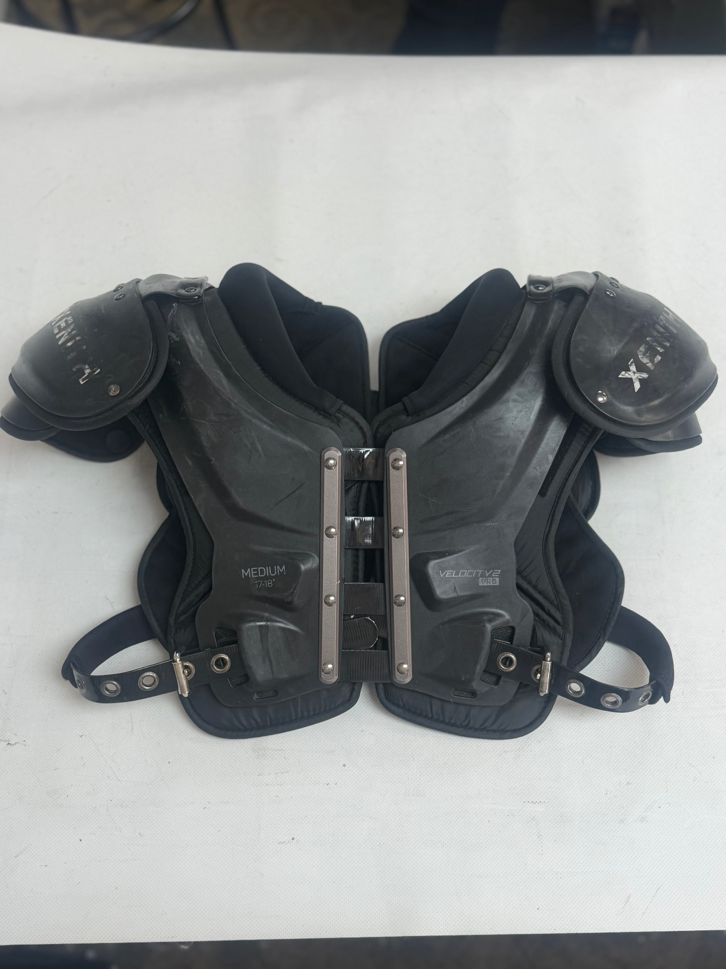 Zenith Velocity Pro Adult Medium Shoulder Pads (used)